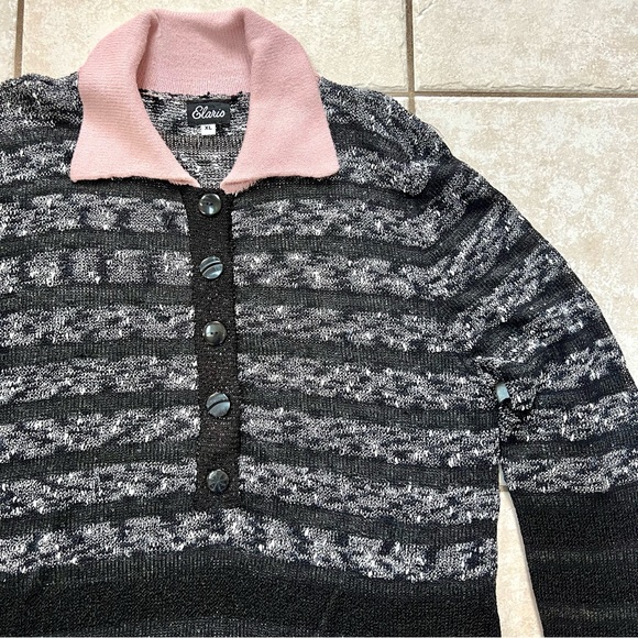 Elaris Hand-Loomed Black & White Collared Sweater - Picture 5 of 14